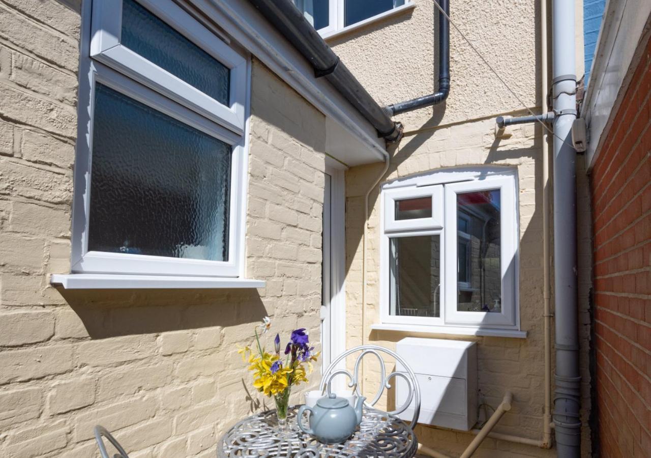 Top Step Cottage ออลบะระ ภายนอก รูปภาพ